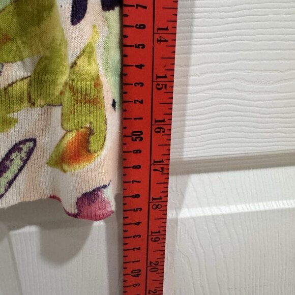 Charlotte Tarantola Floral embroidered cardigan size small? Spring Sweater Top - Picture 4 of 5